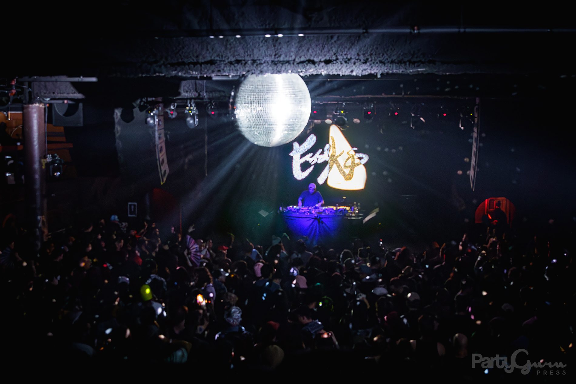 Esseks Cervantes Masterpiece Ballroom disco ball